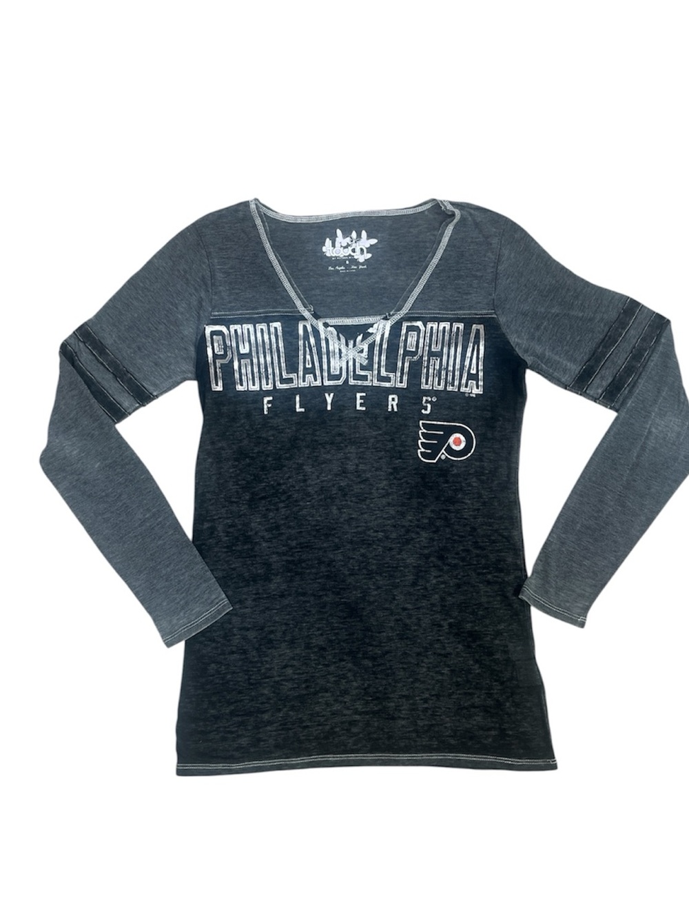 Philadelphia Flyers x Touch by Alyssa Milano Long Sleeve Women's Shirt